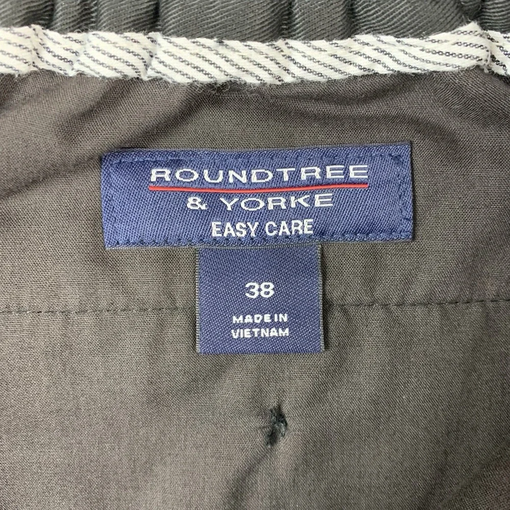 Roundtree & Yorke sell clean